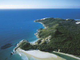 Moreton Island National Park - Darwin Holiday 0
