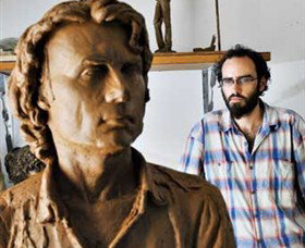 Damien Lucas Sculpture And Design - Darwin Holiday 3