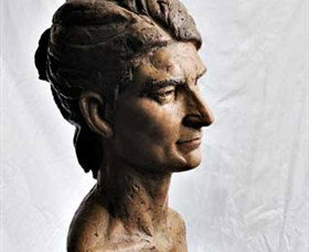 Damien Lucas Sculpture And Design - Darwin Holiday 6