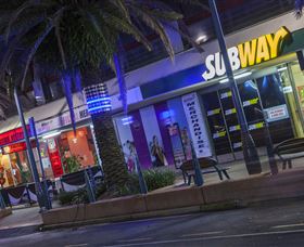 Piazza Surfers Paradise - Darwin Holiday 2