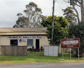 Apma Creations Aboriginal Art Gallery And Gift Shop - Darwin Holiday 1