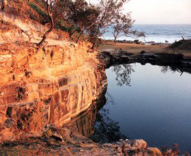 Angourie Blue Pool - Darwin Holiday 0