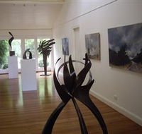 Ivy Hill Gallery - Darwin Holiday
