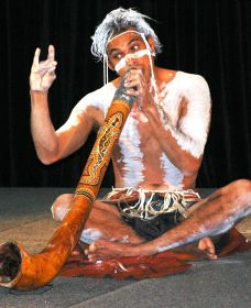 Ocean Shores NSW Darwin Holiday