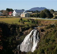 Waratah Falls - Darwin Holiday