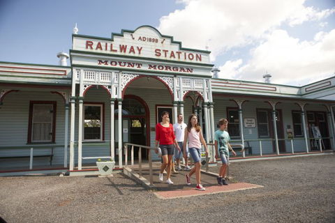Rockhampton To Carnarvon Gorge Four Night Drive - Darwin Holiday 3