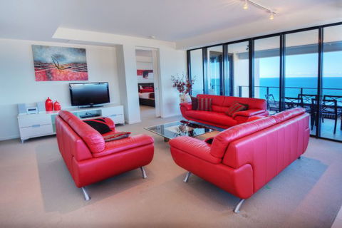 Ultra Broadbeach - Darwin Holiday 18
