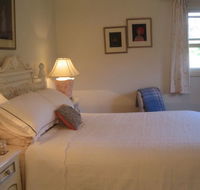 Trafalgar Bed and Breakfast and Annie's cottage - Darwin Holiday