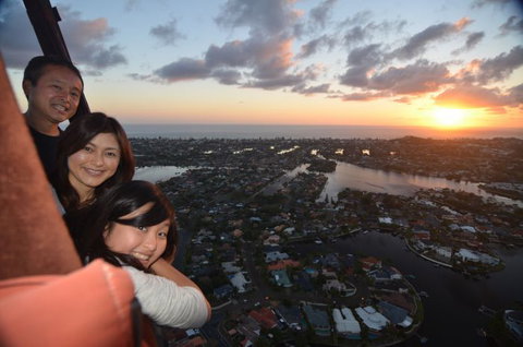Hot Air Balloon Down Under Gold Coast - Darwin Holiday 2