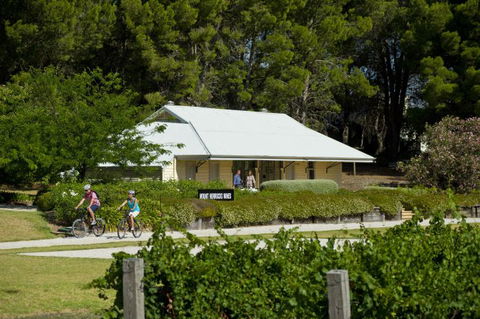 Tour De Vines - Darwin Holiday 1