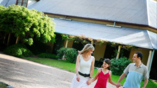 Tharwa ACT Darwin Holiday