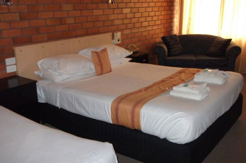 Hilldrop Motor Inn - Darwin Holiday 0