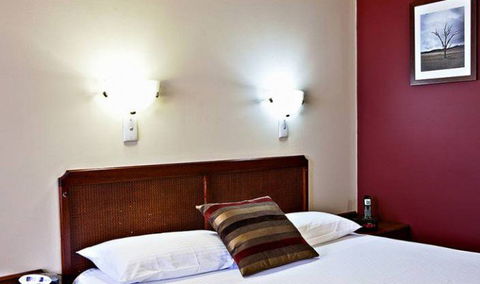 Governor Macquarie Motor Inn - Darwin Holiday 5