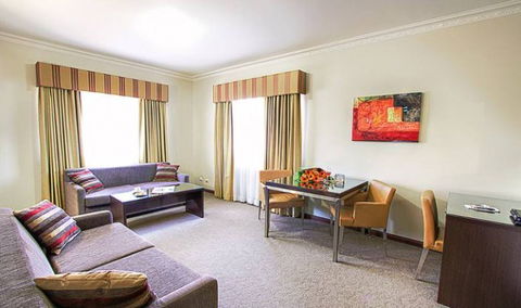 Governor Macquarie Motor Inn - Darwin Holiday 6