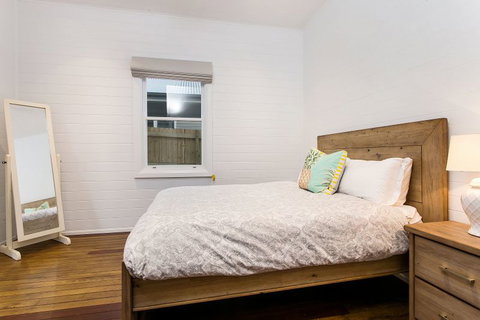 Tom & Doll's - Darwin Holiday 0