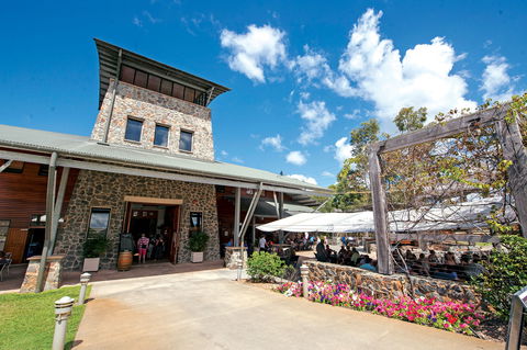 Sirromet Wines - Darwin Holiday 1