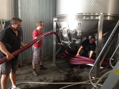 Scott & La Prova - Darwin Holiday 3