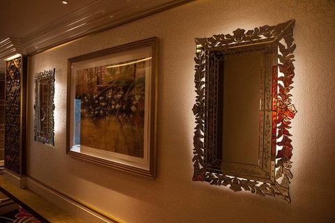 Corporate Art - Darwin Holiday 1