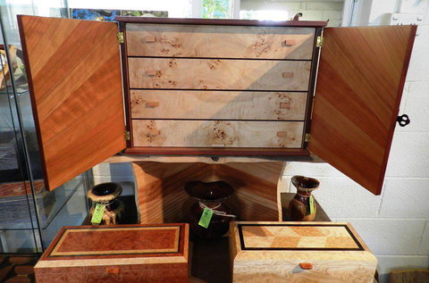 Montville Woods Gallery - Darwin Holiday 0