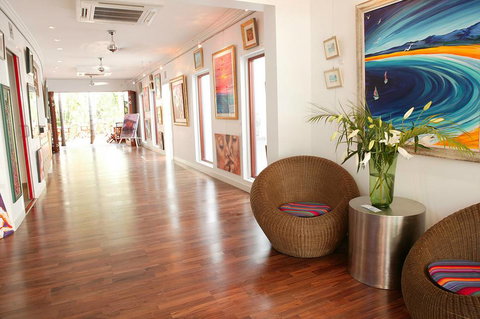 Barefoot Art Food Wine - Darwin Holiday 0