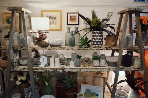 DBar Gallery - Darwin Holiday 0