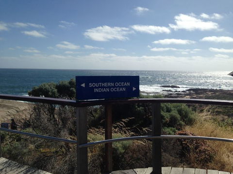 Margaret River, Caves, Wine And Cape Leeuwin Lighthouse Tour From Perth - Darwin Holiday 9