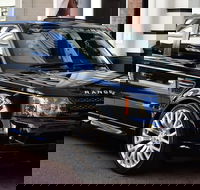 Chauffeured Airport Transfer by Luxury Vehicle - Darwin Holiday