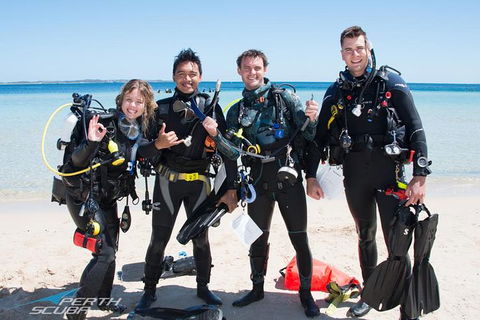 Discover Local Scuba Diving In Perth - Darwin Holiday 0