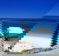 Full-Day Busselton Jetty Train Ride  Dophin Discovery - Darwin Holiday