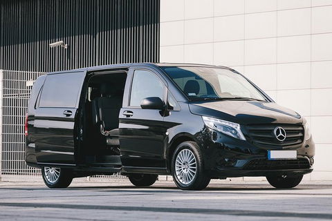 Private Perth International Airport Round-Trip Transfer - Darwin Holiday 0