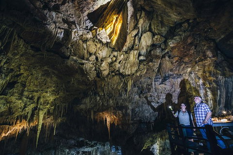 Ngilgi Cave Semi-guided Tour - Darwin Holiday 4