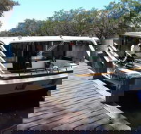 Swan Valley River Cruise and Wine Tasting Day Trip from Perth - Darwin Holiday