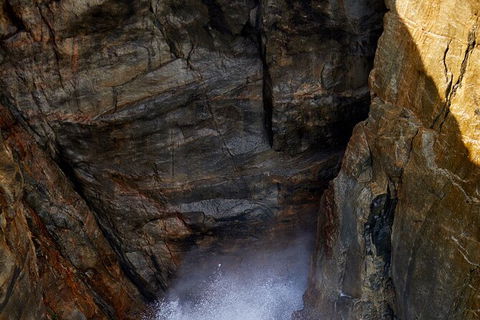 The Gap And Natural Wonders - Darwin Holiday 8