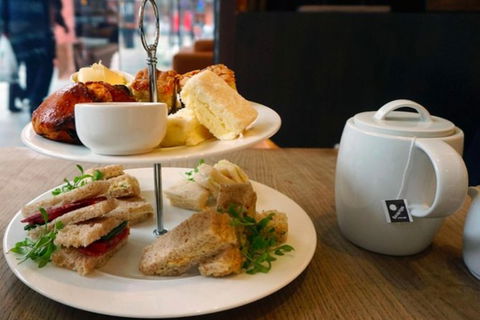 Melbourne Shore Excursion: Small Group Chocolate Dream Tour - Darwin Holiday 5