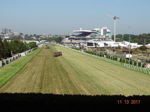 Half-Day Sports Lovers Bus Tour Of Melbourne With Tour Options - Darwin Holiday 9