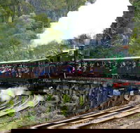 Private Dandenong Ranges Tour including Puffing Billy - Darwin Holiday