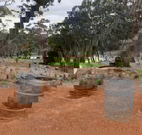 Small Public Yarra Valley Scenic Tour inc 2 course lunch wine cheese - Darwin Holiday