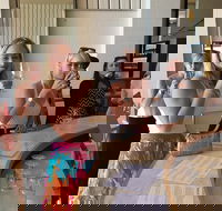 Yarra Valley Icons Guns Tour from Melbourne Including Lunch and Local Guide - Darwin Holiday