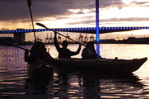 Melbourne City Twilight Kayak Tour - Darwin Holiday 7
