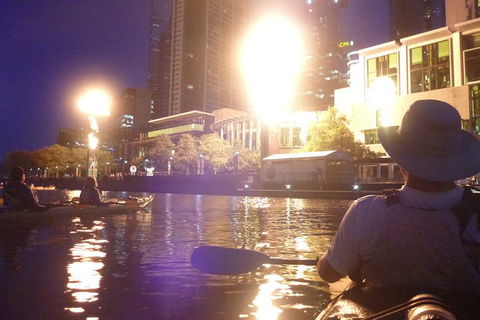 Melbourne City Twilight Kayak Tour - Darwin Holiday 15