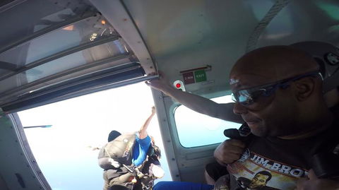Melbourne Tandem Skydive 14,000ft With Beach Landing - Darwin Holiday 6