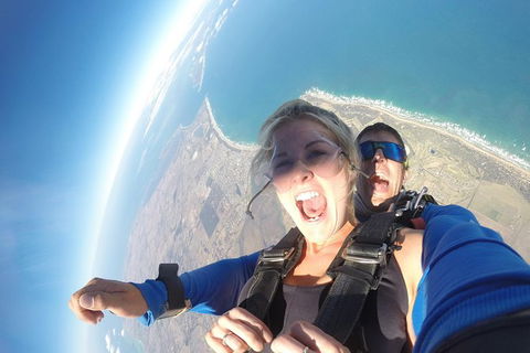 Skydive Great Ocean Road From Up To 15000ft - Darwin Holiday 2