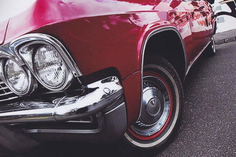 CHEVY CONVERTIBLE Package For 2 People- Wine Lunch Cheese & Chocolate From Melb. - Darwin Holiday 12