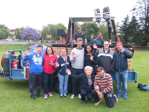Melbourne Balloon Flight At Sunrise - Darwin Holiday 9