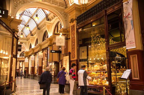 Half-Day Melbourne City And Arcades Coach Tour With Queen Victoria Market From Melbourne - Darwin Holiday 0