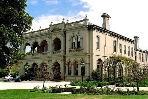 Melbourne City Tour: Lifestyle Of The Rich And Famous - Darwin Holiday 4