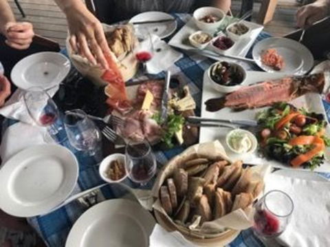 Phillip Island Wine Experience Tour - Darwin Holiday 2