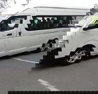 Melbourne Half-Day or Full-Day Private Guide Tour by 4WD Mini Bus - Darwin Holiday