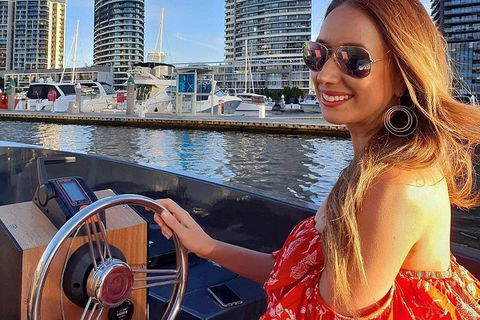 2-Hour Boat Rental In Melbourne - Darwin Holiday 1