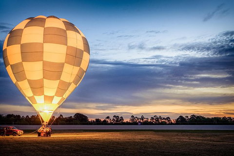 Yarra Valley Sunrise Balloon Flight & Champagne Breakfast - Darwin Holiday 5